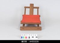 藏品(布袋戲道具-椅)的圖片